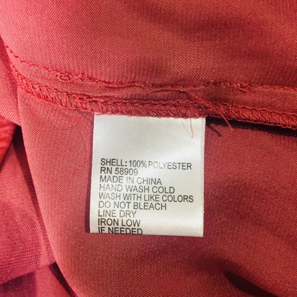 ⭐️ GIANNI BINI Coral Cold Shoulder Top - Picture 5 of 5